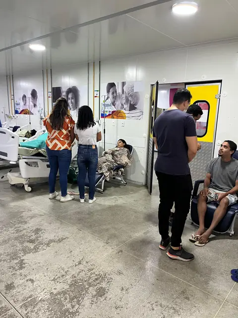Visita na ala hospitalar